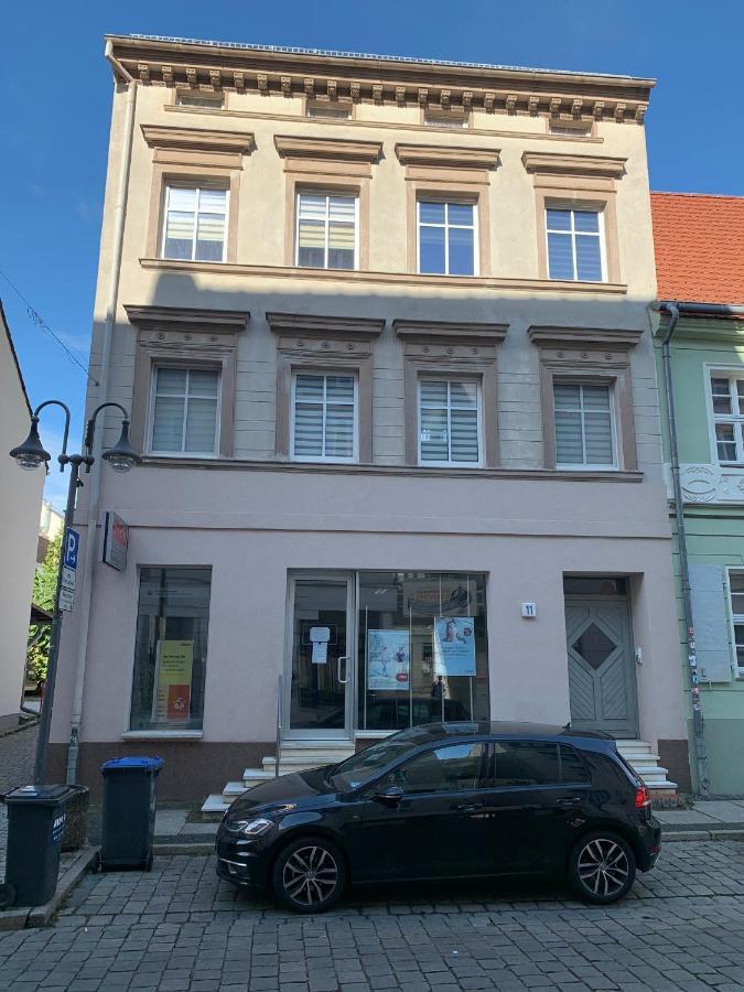*Central_50M2_Kitchen_Washer_Netflix_Parking Cottbus Eksteriør bilde